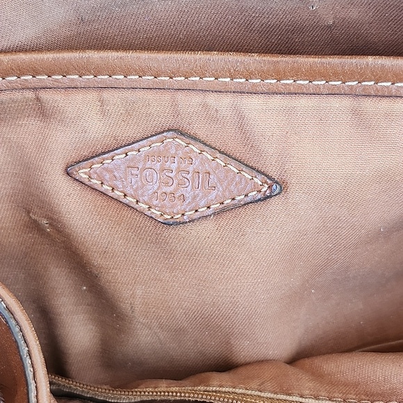 FOSSIL LEATHER TOTE BAG - Picture 10 of 13